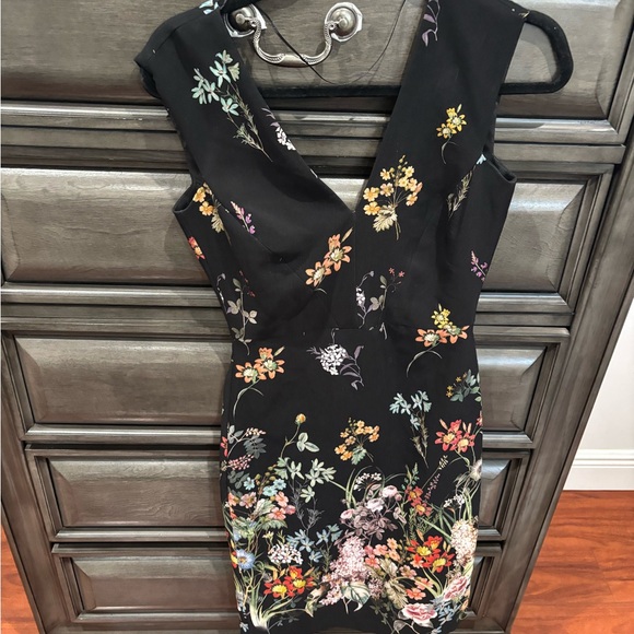 Zara Floral Black Dress - Picture 1 of 3